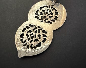 Antique Silver Plate Pastry Server Pierced Scrollwork Small Tea Cake Server Vintage Serving Utensil