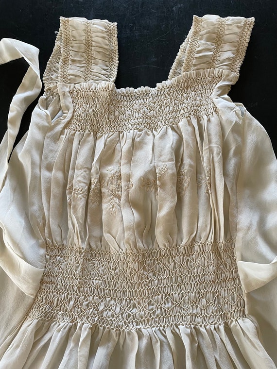 French Silk Dress Gown, Unique Hand Embroidering … - image 3