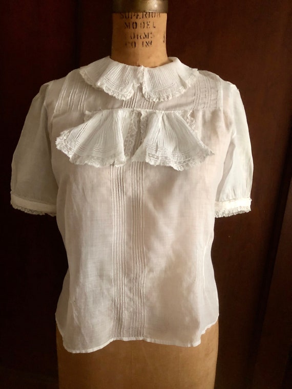 1900's Linen and Lace Blouse Completely Handsewn S