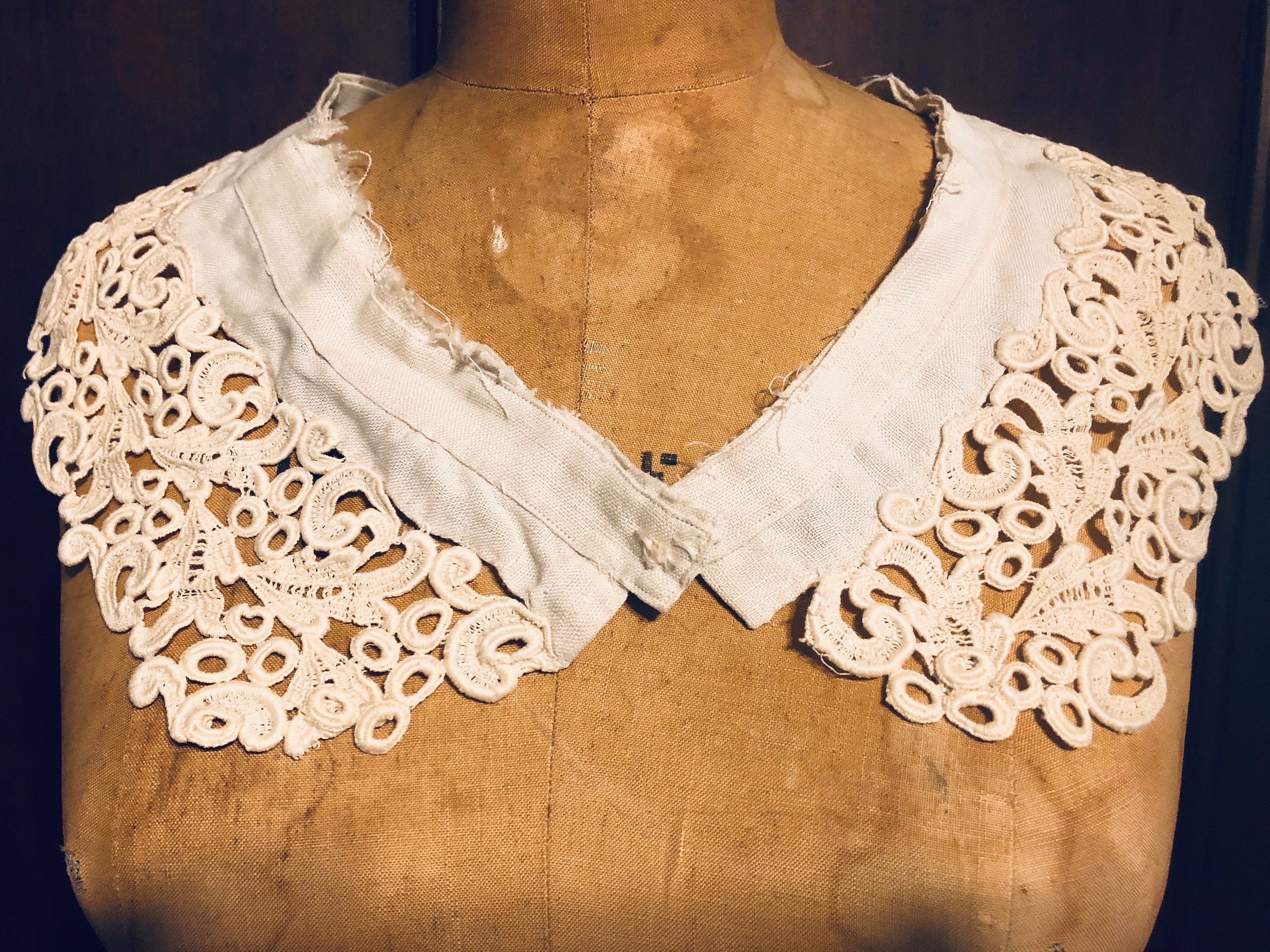 Accesorios Bufandas Antiguo collar de encaje de punta de aguja hecho a mano de Venise fulares y chales Collares y baberos 