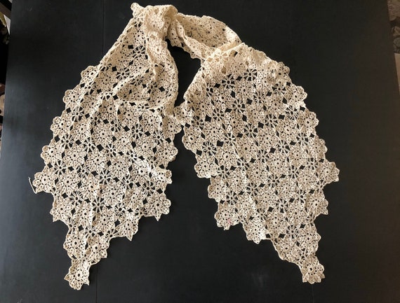 Lace Runner Wrap or Shawl,  Vintage Wedding Shawl… - image 7