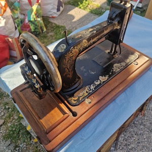 Machine à coudre Singer ancienne du début du XXe siècle avec socle en bois – Manivelle manuelle – Modèle vintage d'origine en état de marche