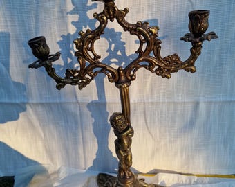 Antique three-flame bronze candelabra – Central cherub – Rococo / Liberty style – Late 19th century