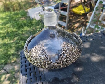 Blown glass decanter with chiseled 925 silver applications – lion motif – Baroque style