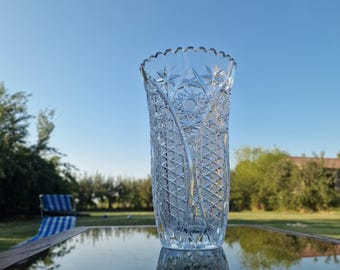 Large Vintage Cut Crystal Vase 28cm – Heavy, Finely Crafted Decorative Vase