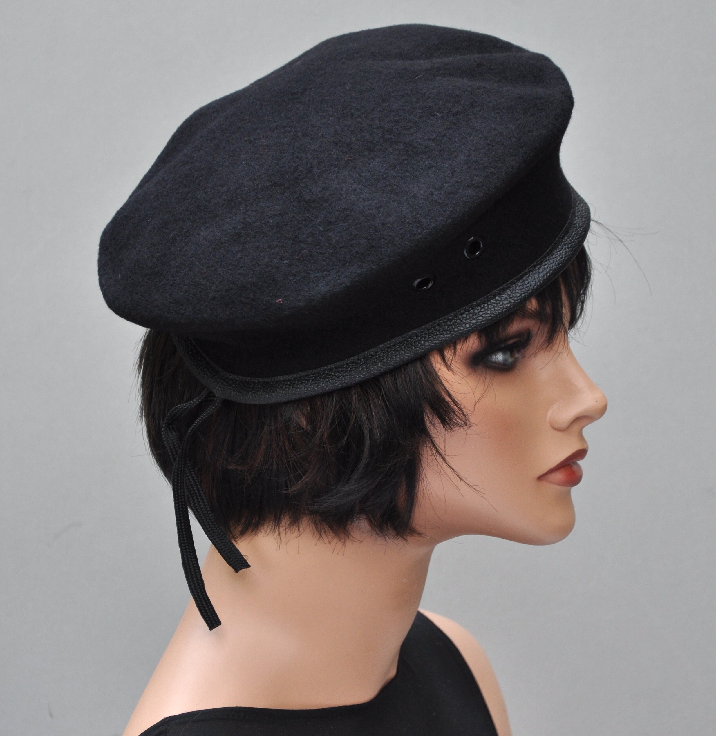 Black Wool Beret, Women's Winter Hat, French Army Beret, Leather