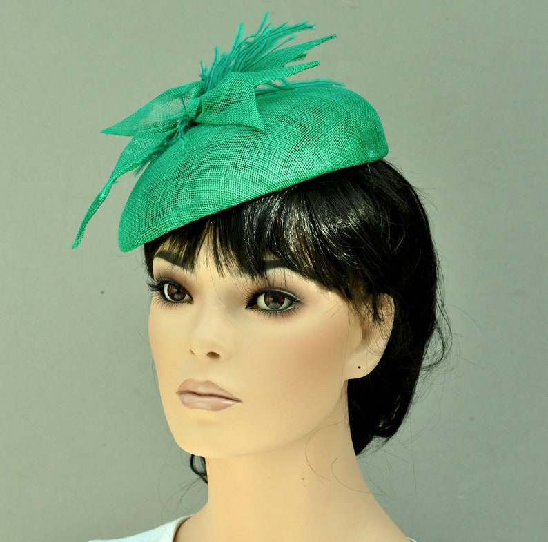 Green Cocktail Hat Emerald Green Pillbox Hat Kate Middleton Hat Duchess Hat Wedding Hat Ladies Formal Summer Hat Women/'s Fascinator Hat