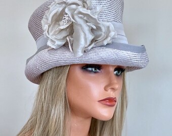 Kentucky Derby Hat, Gray Wedding Hat, Ladies Gray Derby Hat, Royal Ascot Hat, Duchess Hat Saucer Hat, Gray Disc Hat, Formal Hat