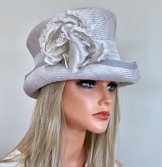 Kentucky Derby Hat, Gray Wedding Hat, Ladies Gray Derby Hat, Royal Ascot Hat, Duchess Hat Saucer Hat, Gray Disc Hat, Formal Hat