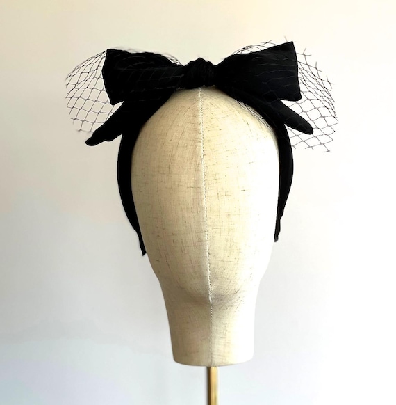 Women's Black Cocktail Hat, Ladies Formal Black Hat, Wedding Guest Hat, Dapper Day 1940s 1950s Retro Vintage Style Hat, Audrey Hat