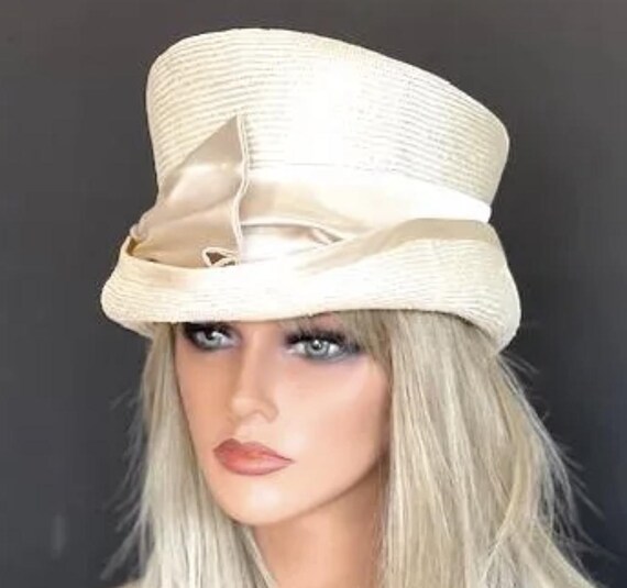 Women's Formal Hat, Women's Cream Top Hat Beige Wedding Hat Ivory Church Hat, Ivory Mad Hatter Top Hat, Women's Victorian English Riding Hat