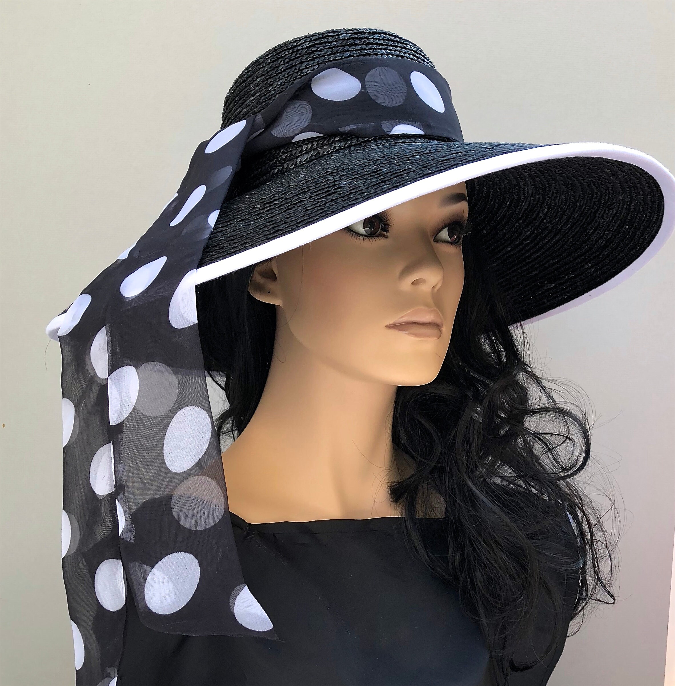 wide brim black and white hat