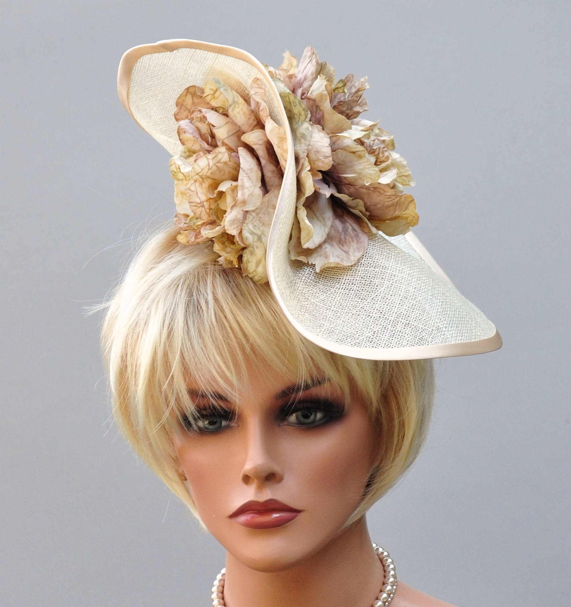 thumbnail image 2 of Sannidhi Fascinator Hats For Women, Cocktail Tea Party Hat, Clip Headband Flower Hat Head Band Price In India - Buy Sannidhi Fascinator Hats For Women, Cocktail Tea Party Hat, Clip Headband Flower 2 of 11