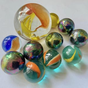 11 Vintage Glass Marbles - Marbles Colorful Collectibles
