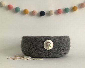 FUSSPOT  felted bowl / desk tidy/ tray . ' Storm' ( with  large vintage MOP button )  ) Mid grey .Hygge......UK seller..ready to ship...