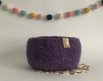 FELTED 'Fusspot bowl / desk tidy .  Purple  ( with faux leather tab and button detail ) ....UK seller..ready to ship......