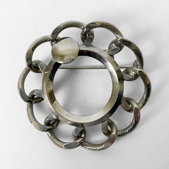 Vintage Silver Toned Interlocking Circle/Ring Bro… - image 1