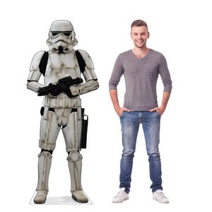 Voyageur voyageant Star Wars Stormtrooper en carton taille réelle, Voyage debout Star Wars pour fête et présentation, Voyageur voyageur taille réelle Stormtrooper en carton, Thème Star Wars