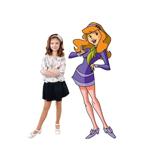 Support mural en carton Daphne Mystery Incorporated taille réelle, décoration de fête Scooby-Doo, personnage de dessin animé découpé, présentoir de machine mystère