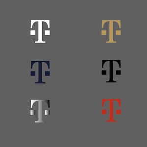 Peut inclure: Cinq variations du logo T-Mobile en blanc, or, bleu marine, argent et rouge.