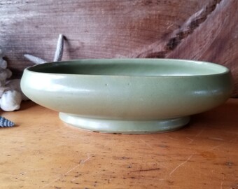 Matte Green Floraline McCoy oval planter 476-8 Avocado Green MCM