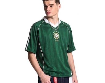 Camiseta retro verde de la selección brasileña de fútbol - Kit de diseño personalizado - Camiseta no oficial de la CBF de 4 estrellas - Tendencia Y2K Blokecore