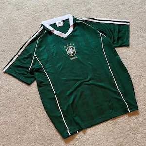 Camiseta retro verde de la selección brasileña de fútbol - Kit de diseño personalizado - Camiseta no oficial de la CBF de 4 estrellas - Tendencia Y2K Blokecore