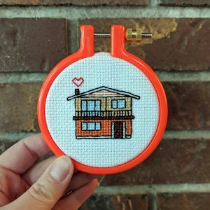 Kruissteekpatroon Vancouver Special Love - bezit een eigendom in Vancouver!