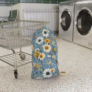 Floral Laundry Bag, Cute Storage for Clothes, Ideal for College, Home Decor, Gift for Mother&#39;s Day, Spring Cleaning