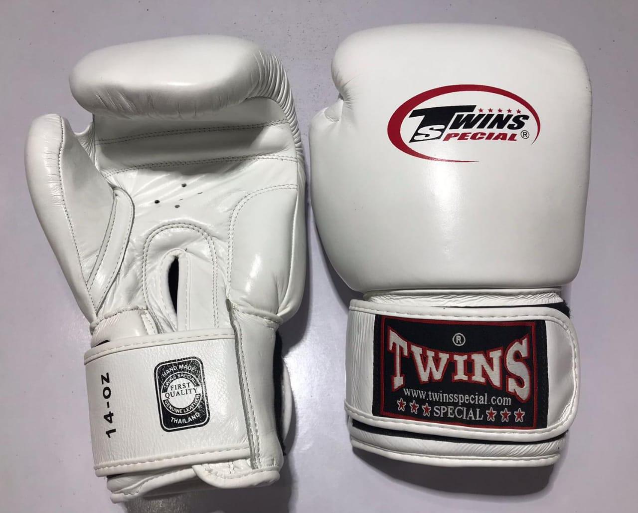 ツインズ ヘッドギア 自作 TWINS ボクシンググローブ本革 キーホルダー