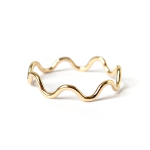 Handmade Ripple Stacking Ring / 14k Gold Filled or Sterling Silver Squiggle Ring