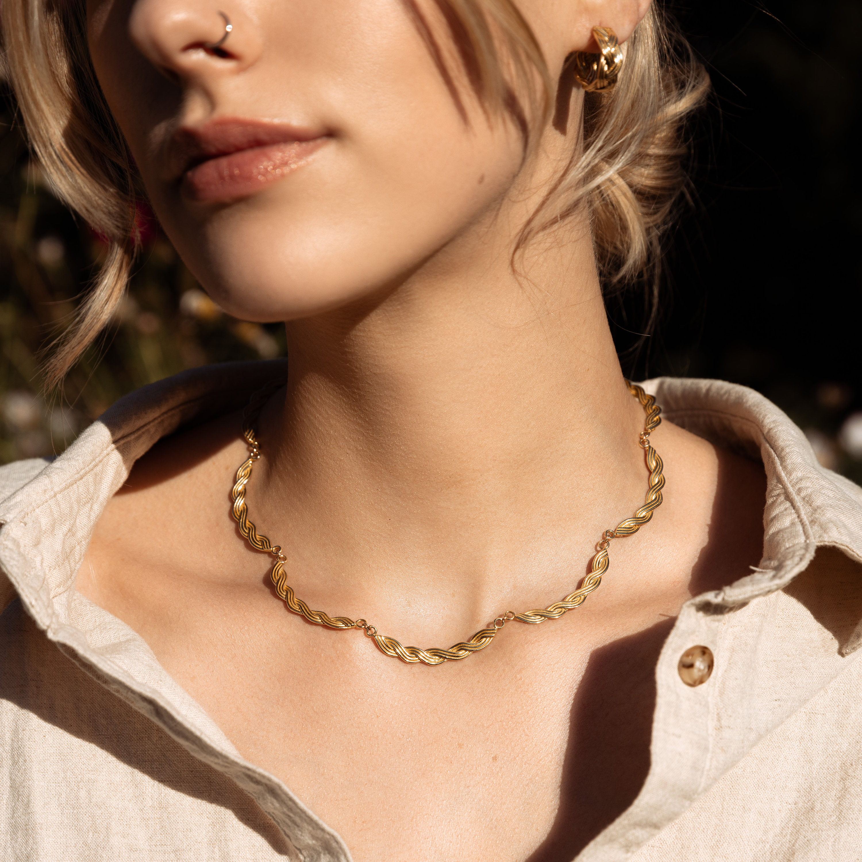 『完売品』ANCHOR TWIST SHORT NECKLACE DAYBREAK Cast Twist Choker in Brass, Sterling Silver, 14k
