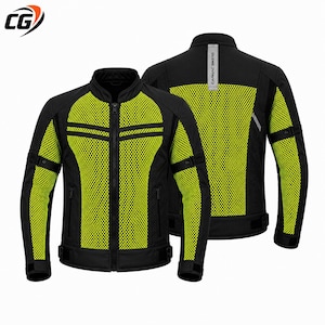 Puede incluir: Una chaqueta de moto negra y amarillo neón con construcción de malla en el pecho, la espalda y las mangas. La chaqueta incluye una cremallera frontal completa, correas ajustables en los brazos y una tira reflectante vertical en la espalda con el texto CARNAC BIKERS.