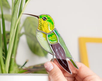 Hummingbird stained glass suncatcher - Gifts for grandma - Bird watching garden ornament - Hummingbird suncatcher plant stakes