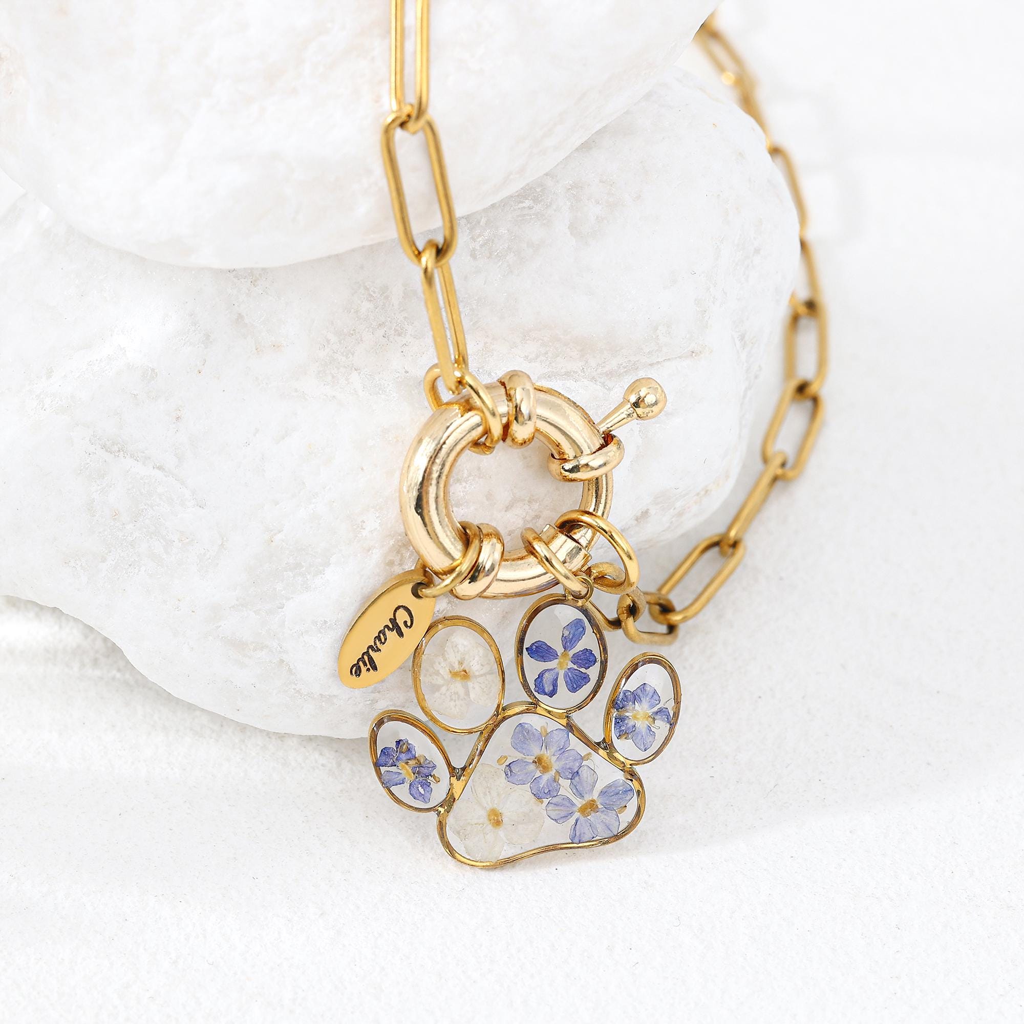 Personalized Pet Memorial Paw Print Necklace with Name Tag, Resin Speedwell Flower Dog Paw Keepsake Jewelry