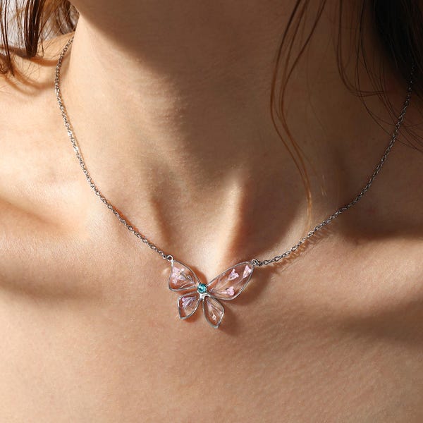 Personalized Birthstone Butterfly Necklace, Handmade Resin Purple Flowers Jewelry, Minimalist Butterfly Jewelry, Gift for Nature Lovers