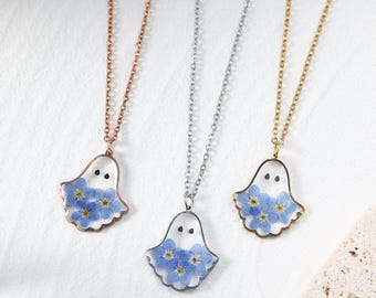 Colar de fantasma de Halloween, flores de "Miosótis" de resina, joias assustadoras fofas, presente de Halloween, presente de outono com tema de bruxa, pingente de fantasma kawaii