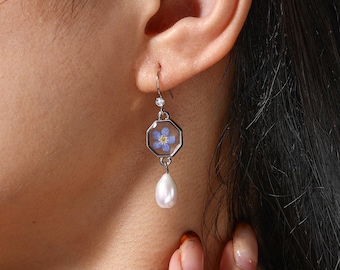 Forget Me Not Freshwater Pearl Earrings, Pearl Drop Earrings, Pressed Flower Resin Earrings, Earrings for Women, Wedding Gift, Gift for Her