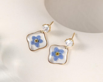 Real Forget Me Not Stud Earrings, Handmade Pressed Flower Jewerly, Delicate Zircon Earring, Memorial Gift for Mom, Remembrance Gift for Her