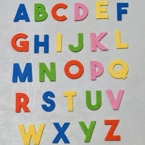 Lettere maiuscole in feltro spesse 3mm, ideale per creazioni artigianali, scuola, cucito e fai da te
