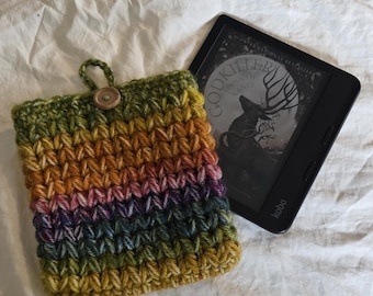 Puff Stitch ereader sleeve-Kindle/Kobo/Nook multicolor button close