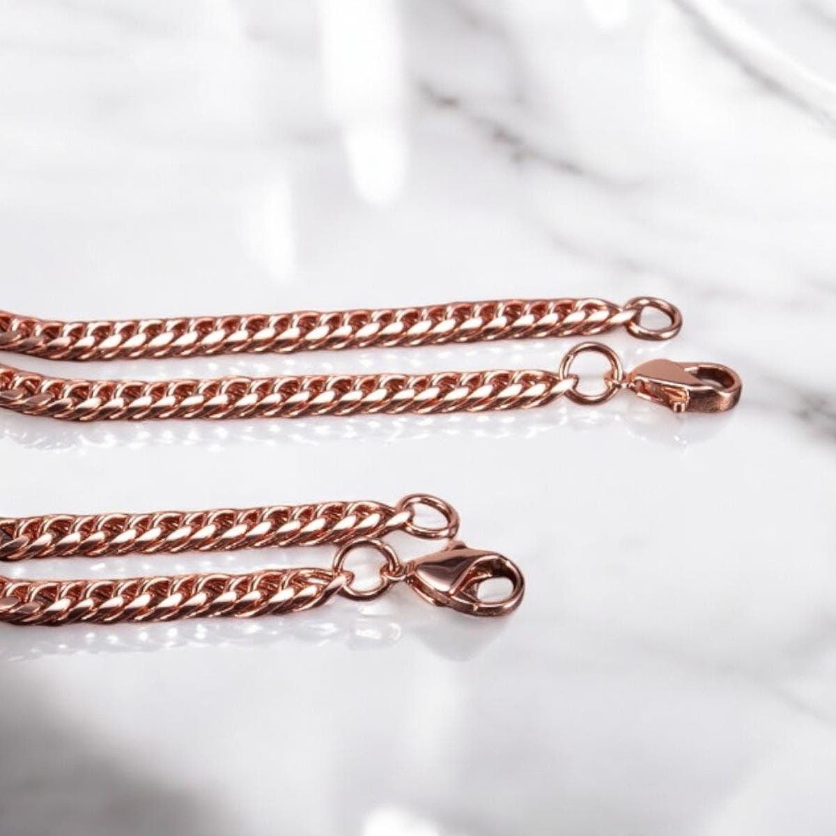 Collana Con Sfere Nere E Trasparenti Con Catena Satinata In Metallo