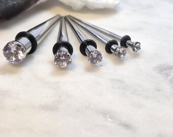 8g 6g 4g 2g 0g Gauges Taper CZ Prong Gem 316L Surgical Steel Plugs Ear Stretching Piercing Jewelry