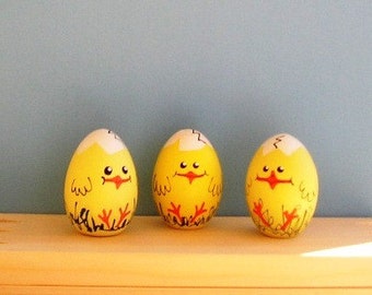 Three Chicks is one of a series of Easter solid wooden eggs that can be personalized by me.