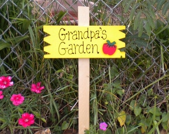 Small Yard Sign 37 -   Grandpa's Garden Tomato