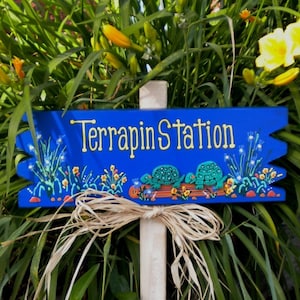 Yard Sign 28 Terrapin Station RSVD for Jamesert