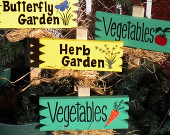 4 sets of small garden signs in the summer and fall colors of vegetable and fruit colors .