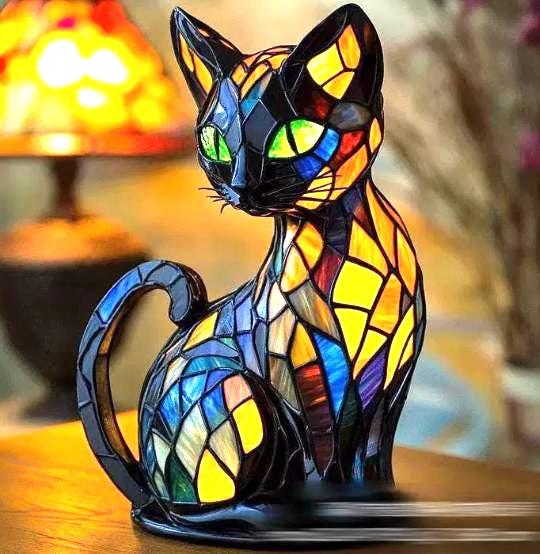 Super unique color glass style lamp - super cute