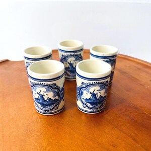 Set van 5 handgeschilderde borrelglaasjes voor Nederlandse windmolens | Delft