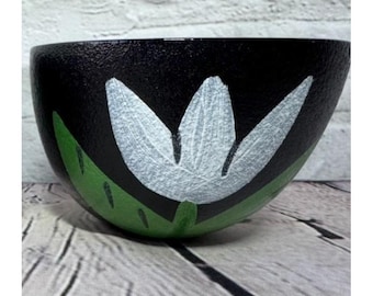 Kosta Boda Tulipa Bowl Ulrica Hydman-Vallien Vidrio negro texturizado Post moderno